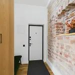 3bd In Old Town, By St Peter's Church 公寓 *
