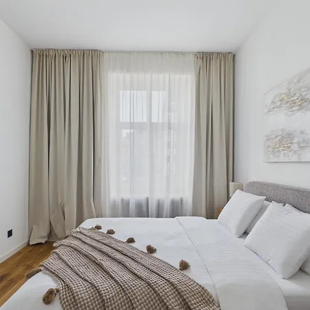 Apartment 3bd Family In Old Town - With Baby Cot *